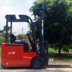 xe nang dien 3 banh 1.5 tan