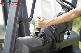 thắng tay xe nâng 10 tấn