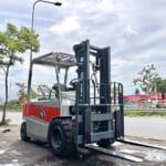 xe nâng điện ngồi lái 5 tấn heli
