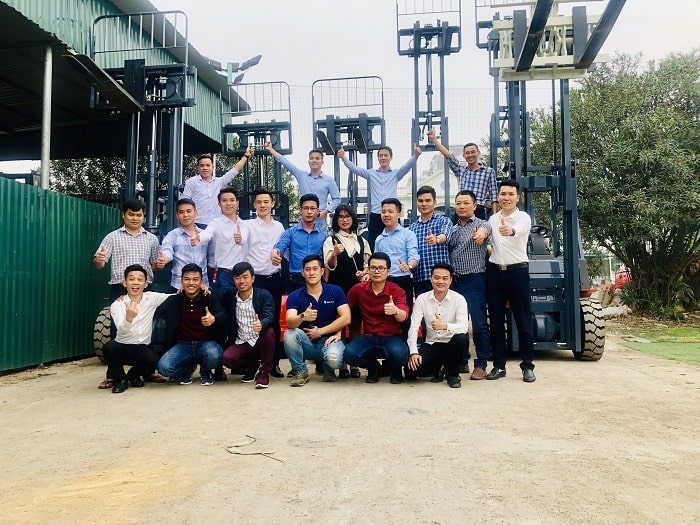 nhân viên kinh doanh khu vực 4 xe nâng bình minh