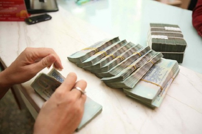 Vay vốn công ty tài chính để mua xe nâng.