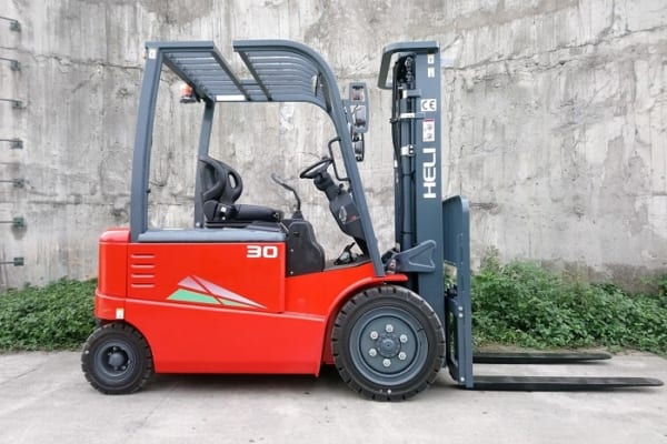 xe nâng trung quốc