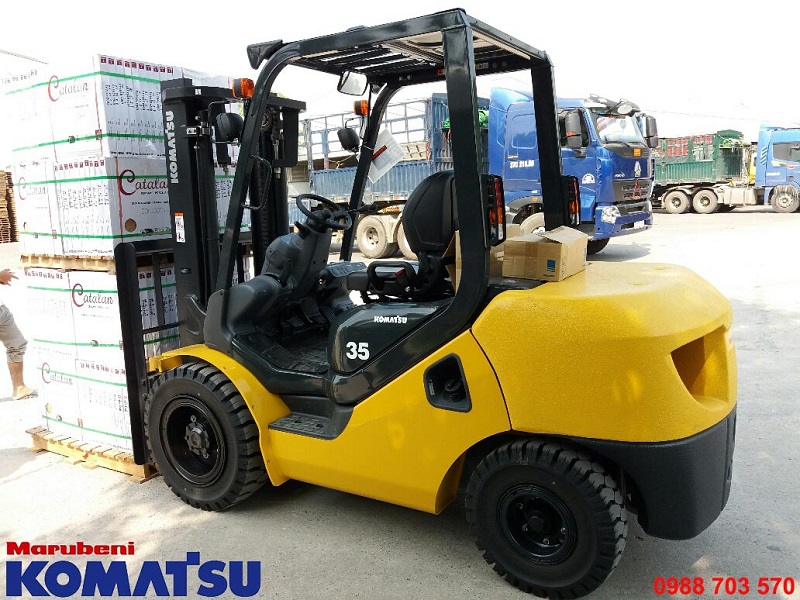 xe nâng dầu komatsu 3.5 tấn