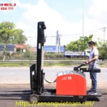 xe-nang-dien-heli-dung-lai-1.5-tan
