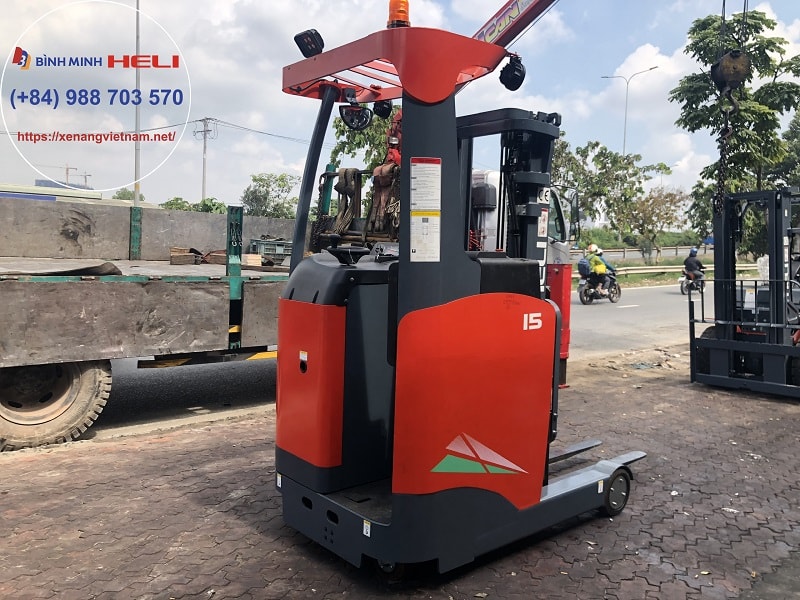 Reach Truck Đứng Lái Của Heli