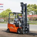 xe nâng điện 2 tấn axit chì