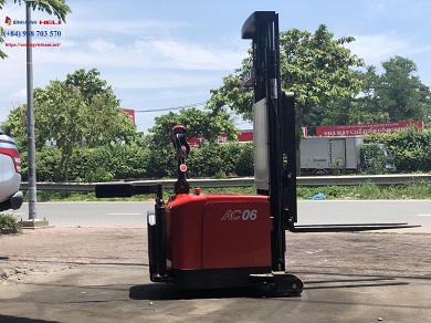 xe nâng 600Kg đối trọng sau