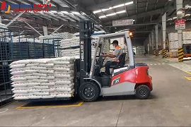 xe-nang-dien-lithium-3-5-tan-tai-cam-cp-chi-nhanh-tien-giang