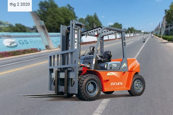 xe nâng tại kcn mỹ phước