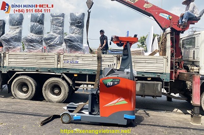 cho thuê xe nâng điện đứng lái 1.5 tấn