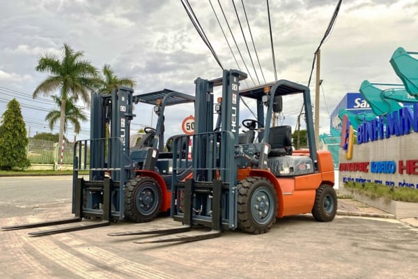 xe nâng tại Vĩnh cửu đồng nai