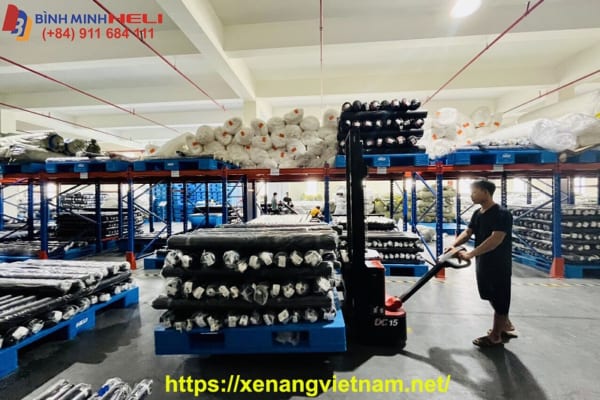 Xe Nâng Tay Cao 1.5 Tấn HELI