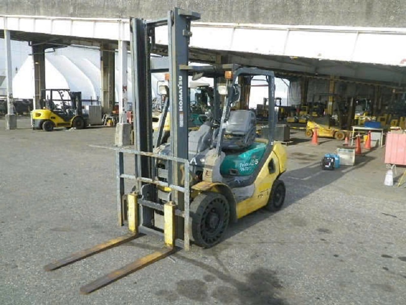 Xe Nâng Komatsu 2.5 Tấn FD25C-16