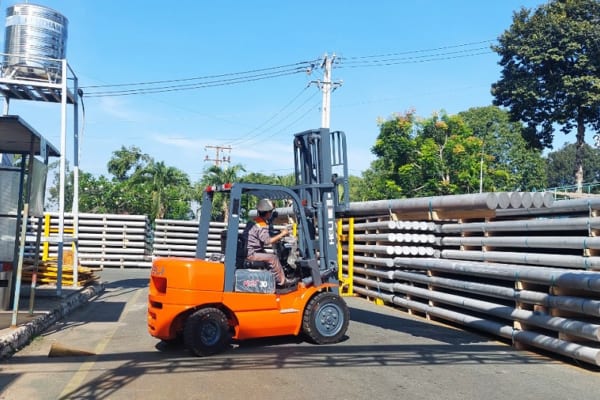 Xe Nâng Dầu HELI Tại Quảng Ninh